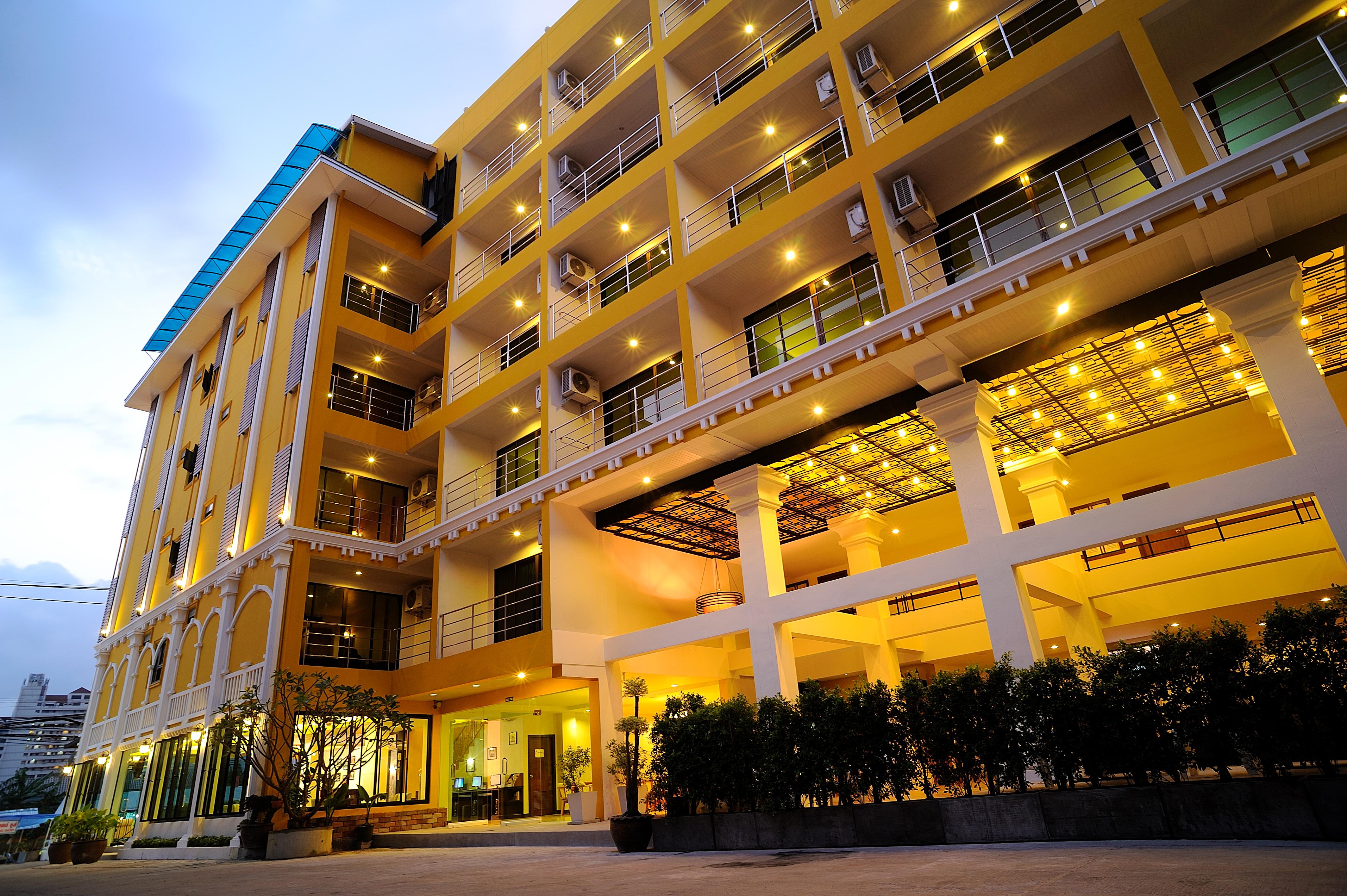 Ansino Bukit Hotel Patong Exterior photo